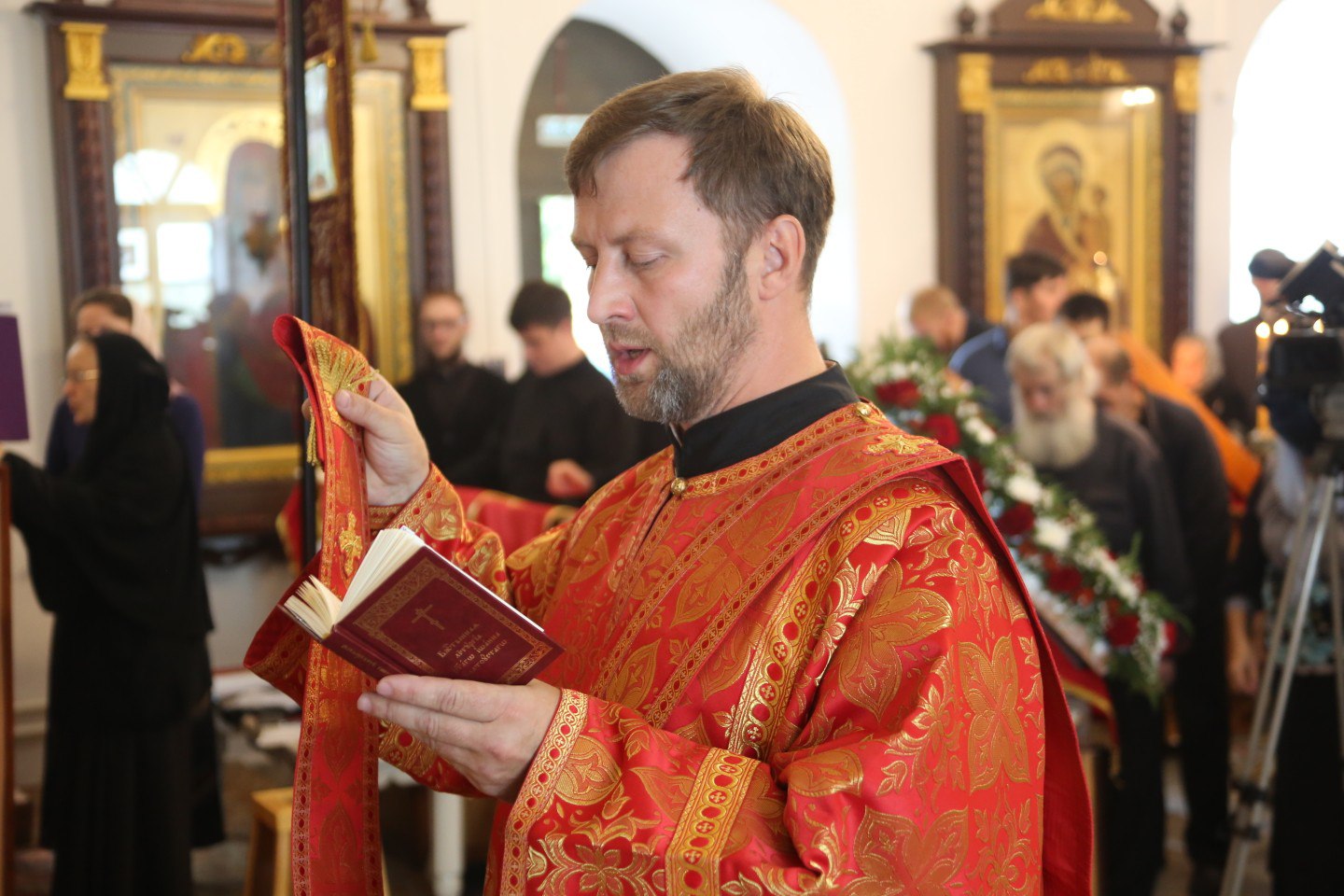 Митрополит Саранский и Мордовский Зиновий в сослужении епископа Ардатовского и Атяшевского Вениамина